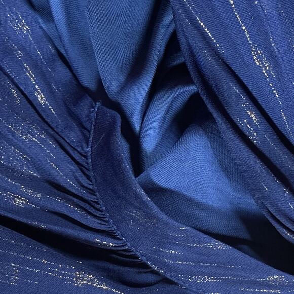 Current Air Navy and Silvery Shimmer Ruffled Sleeve Blouse Top Sz M V Neck HiLo - Picture 9 of 13